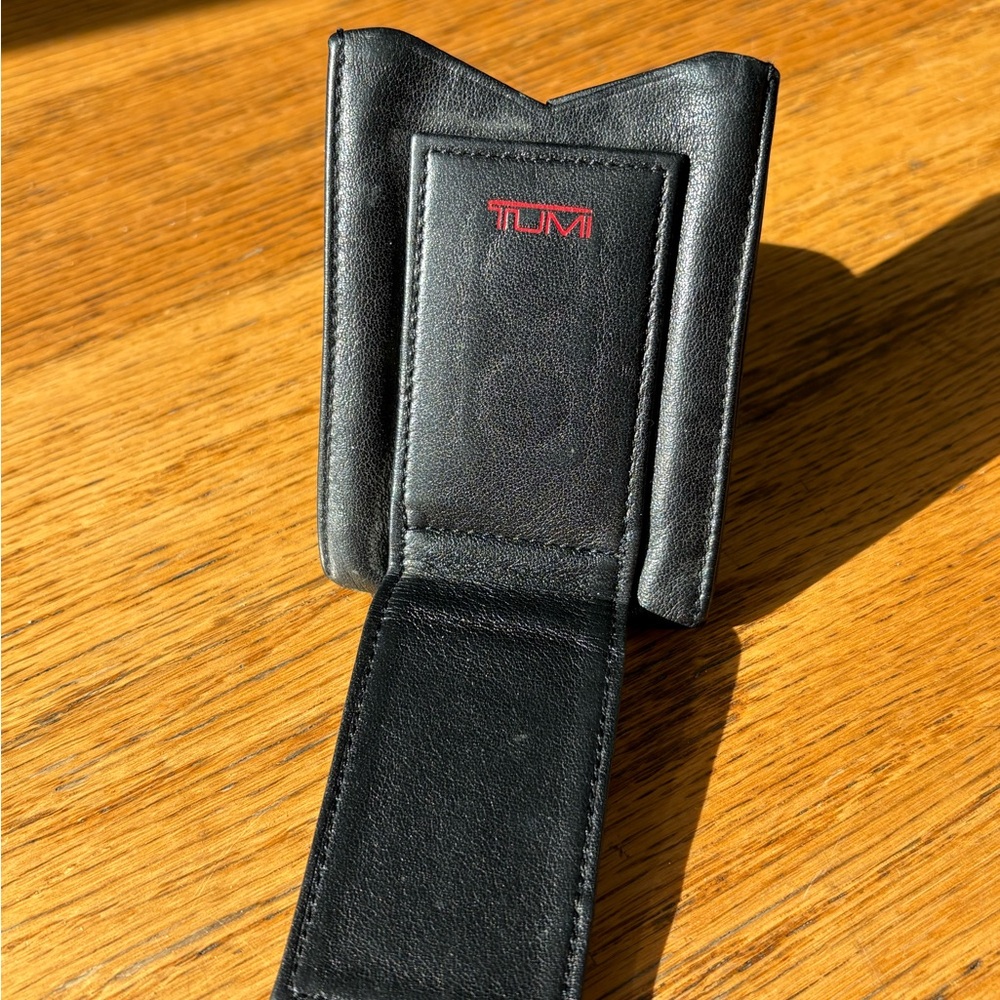 TUMI Slim Black Leather Card Case Money Clip - Picture 2 of 9
